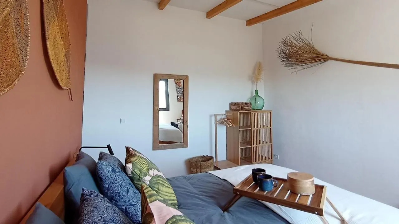 Casa Maliyaa Apartman Almáchar 0*,